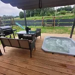 Dom wakacyjny Parkcity Z Jacuzzi W Górach